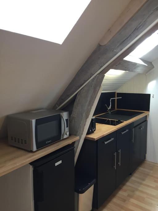 Rennes: Studio 4 Couchages, Proche Commerces, Bus. Екстериор снимка